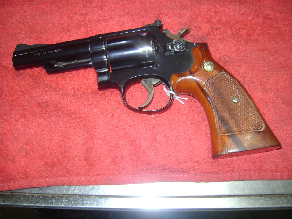 SMITH&WESSON MODEL 19-3 357 magnum 4" PINNED BARREL-img-0