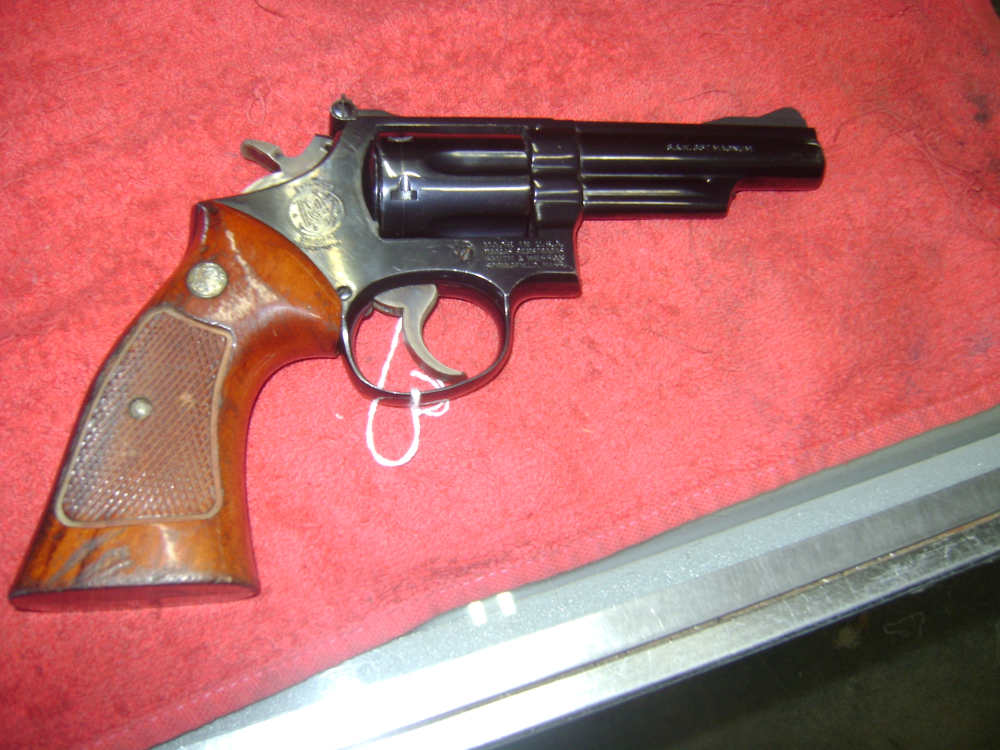 SMITH&WESSON MODEL 19-3 357 magnum 4" PINNED BARREL-img-2