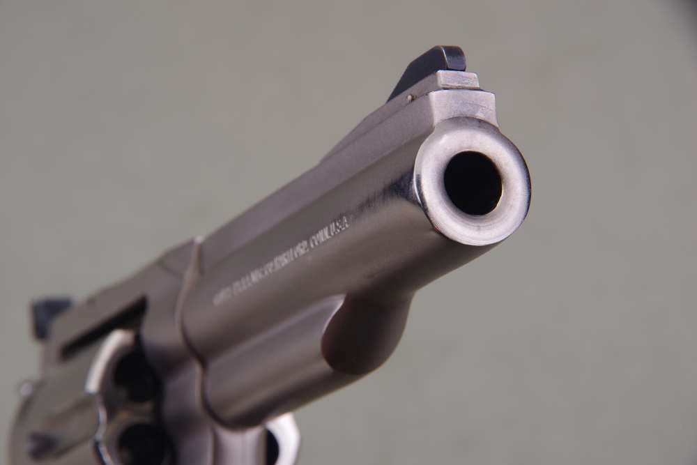 1981 Colt Trooper MK III 357 Magnum 4'' E Nickel with Original Box 97%-img-24