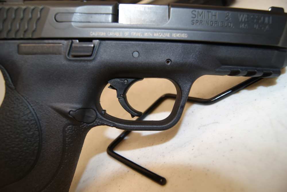 SMITH & WESSON M&P.40 STAINLESS PISTOL-img-6