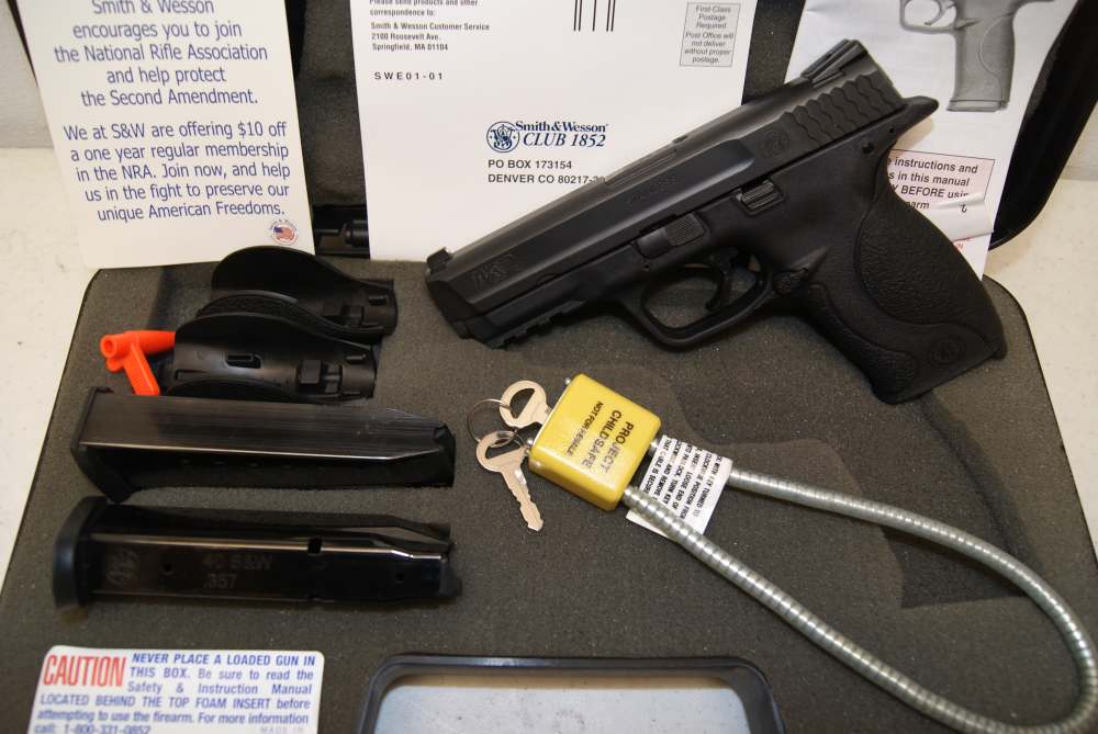SMITH & WESSON M&P.40 STAINLESS PISTOL-img-1