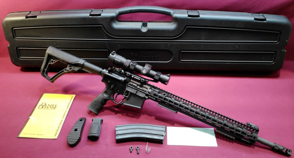 Daniel Defense DDM4 V11 Pro 5.56 18" LIKE NEW! WITH LEUPOLD VXR PATROL-img-0