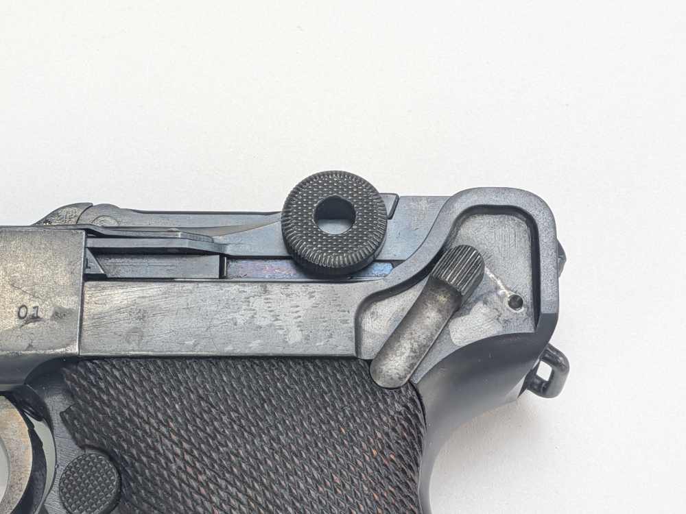 WW1 DWM P08 Luger, 1918 dated w/ 1920 Weimar property stamp-img-2