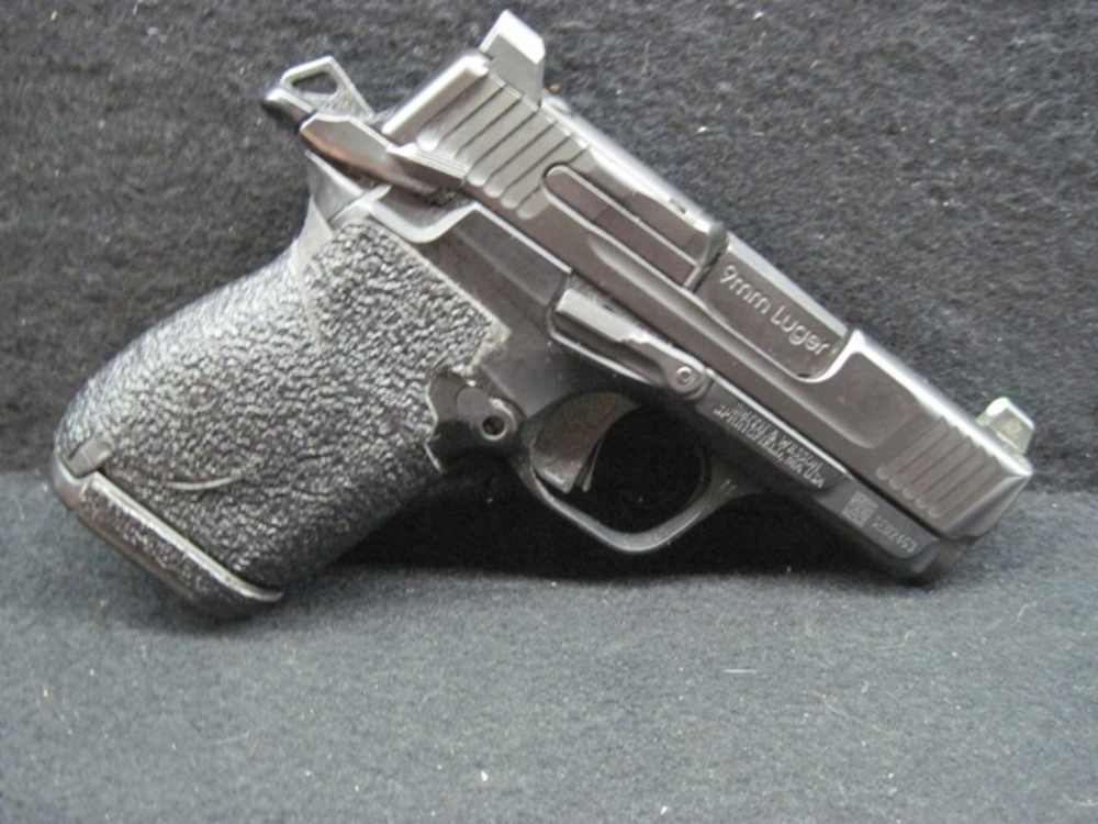 Smith & Wesson CSX9 Optic Ready-img-1
