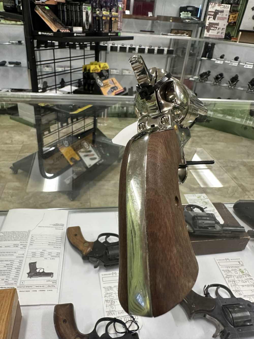 USED COLT SINGLE ACTION ARMY 45LC 5.5" 6RD WALNUT NICKEL P1850TLE-img-8