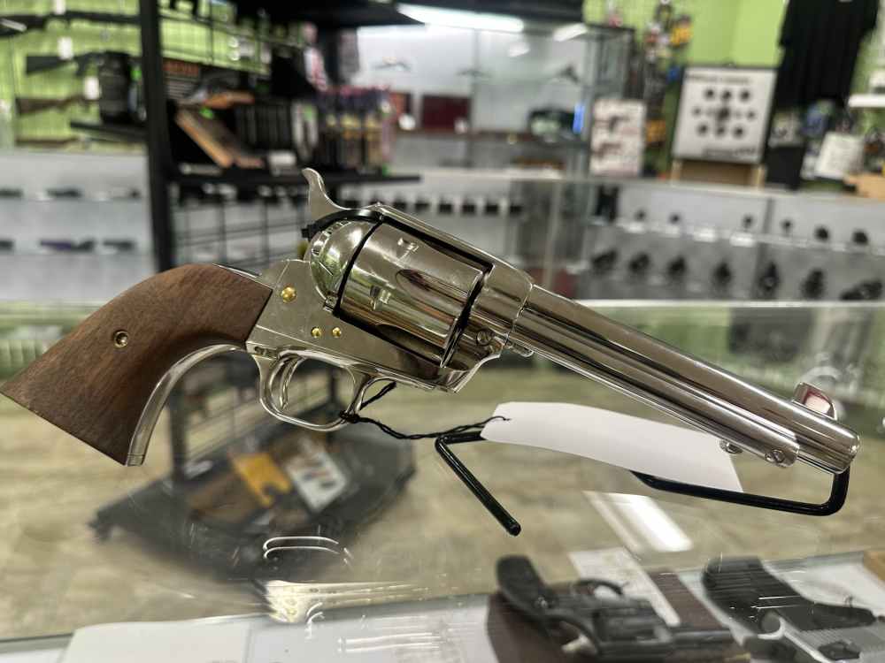 USED COLT SINGLE ACTION ARMY 45LC 5.5" 6RD WALNUT NICKEL P1850TLE-img-0