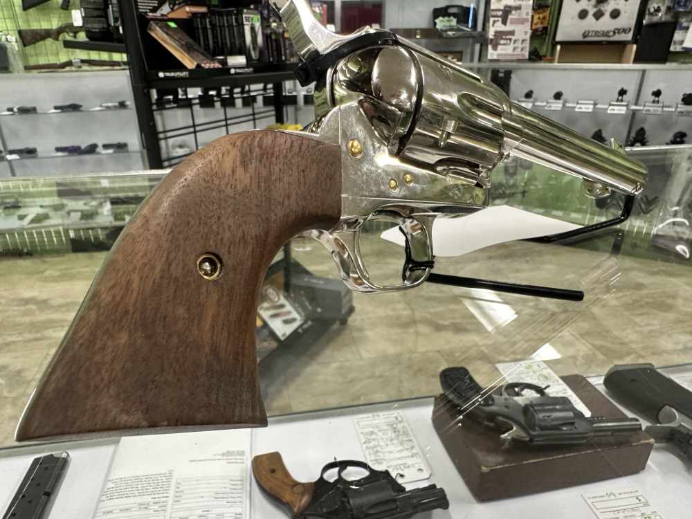 USED COLT SINGLE ACTION ARMY 45LC 5.5" 6RD WALNUT NICKEL P1850TLE-img-1