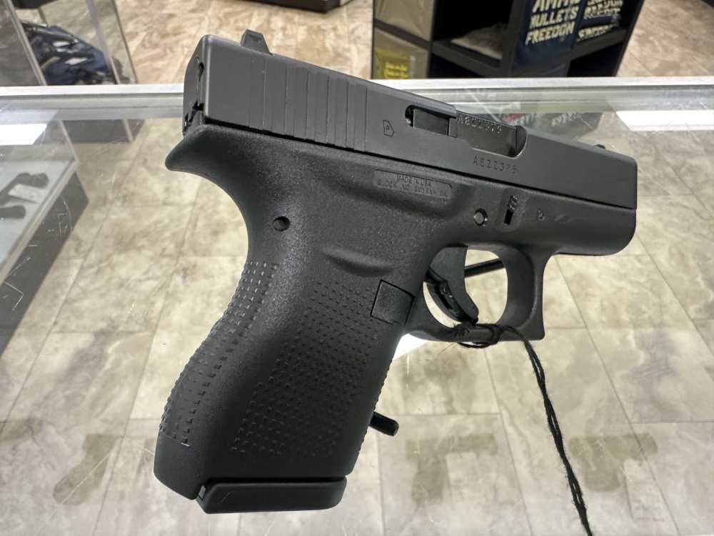 USED GLOCK G42 G3 380 ACP 6+1 3.25" BLACK  UI4250201-img-1