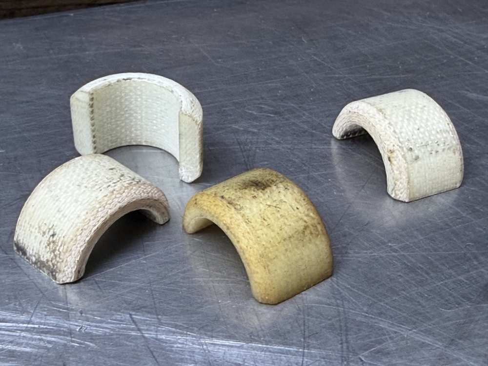M203 Fiberglass Insulator Sleeve Mounting Bushing Half 8448320-img-0