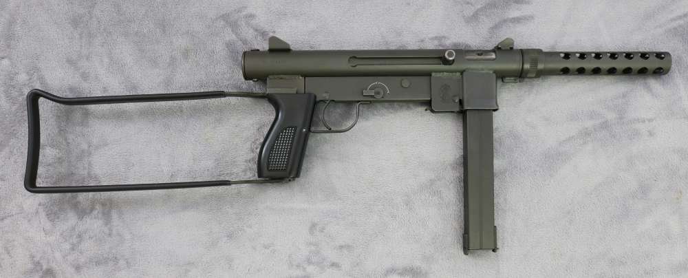 Fine Smith & Wesson Model 76 9mm submachinegun with 7 mags-img-6