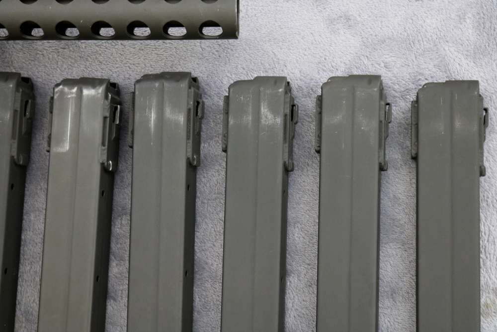 Fine Smith & Wesson Model 76 9mm submachinegun with 7 mags-img-34