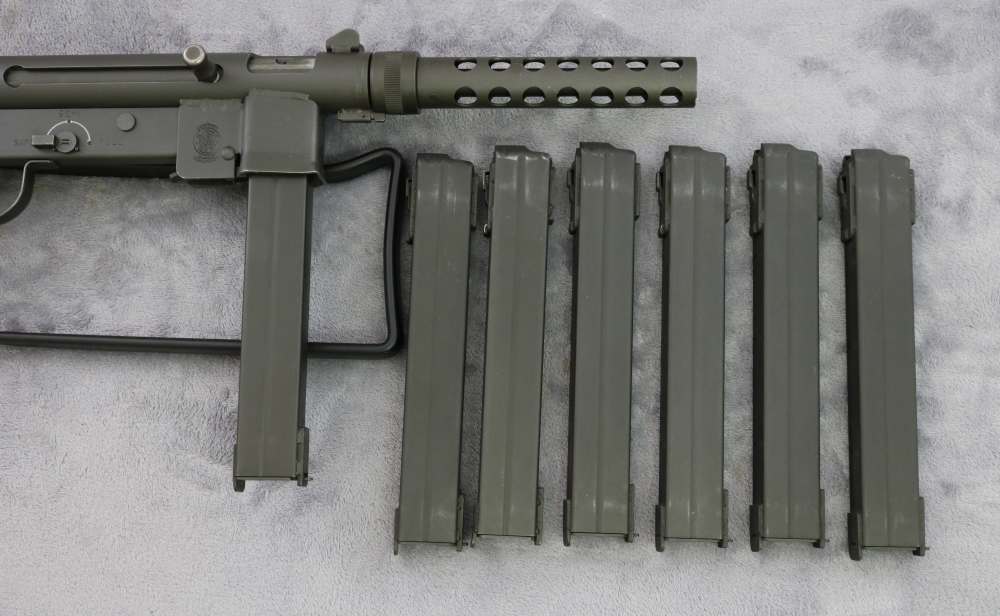 Fine Smith & Wesson Model 76 9mm submachinegun with 7 mags-img-28