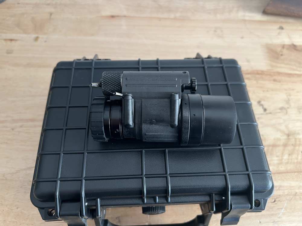 Gen 3 Green Phosphor PVS-14 Noctis Housing and Glass-img-0