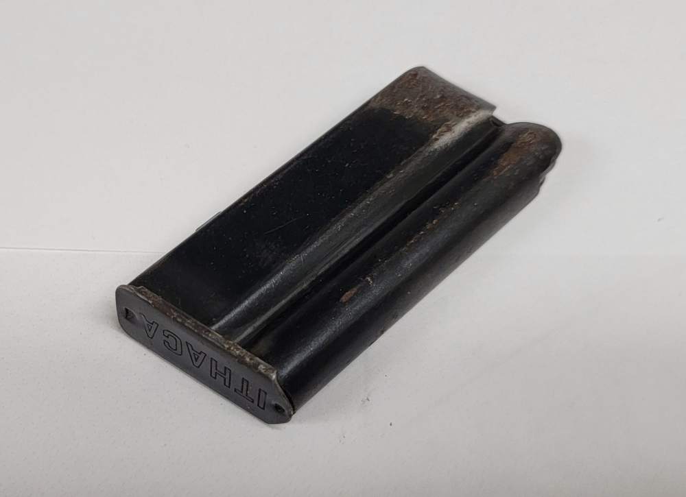  An Original Vintage Ithaca 22 Cal. Rifle Clip-img-0