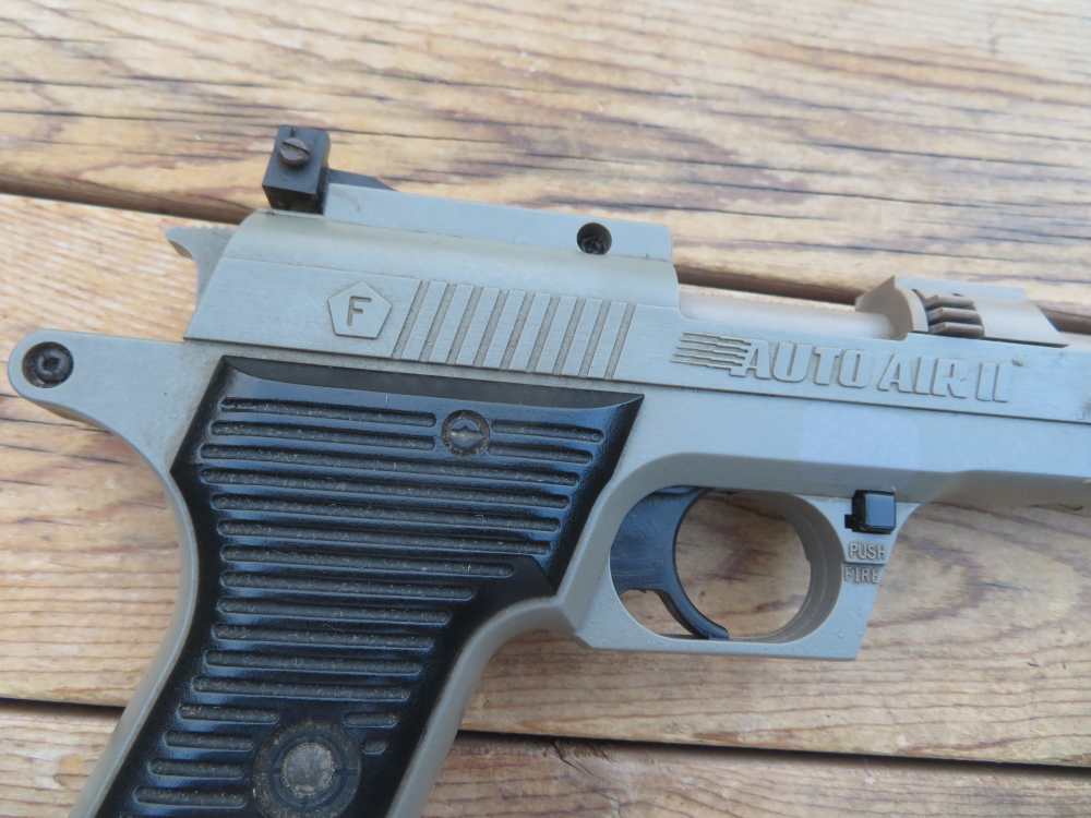 Crosman Auto Air II .177 air BB pellet pistol -img-1