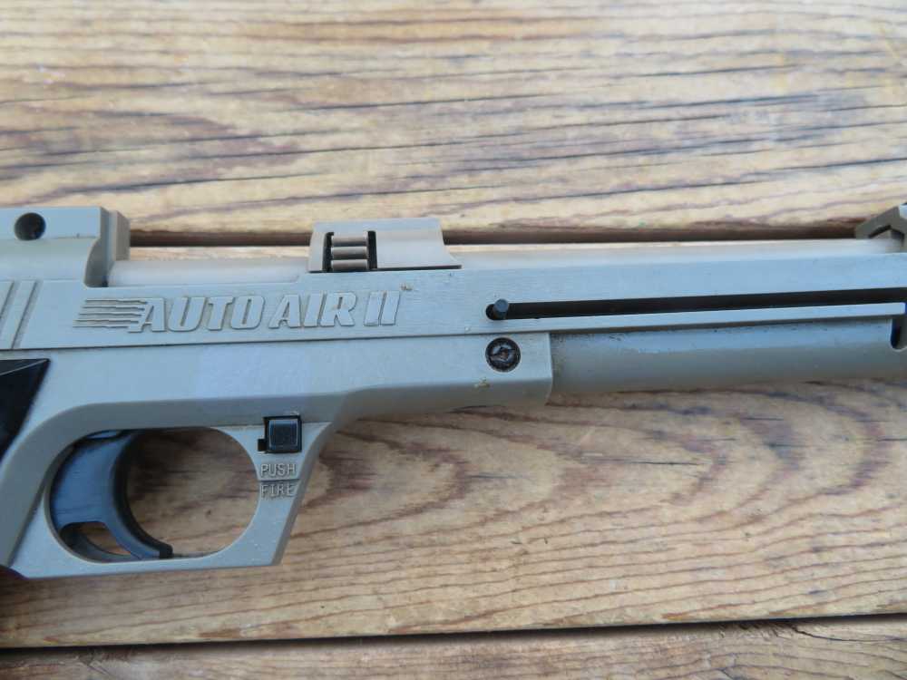 Crosman Auto Air II .177 air BB pellet pistol -img-2