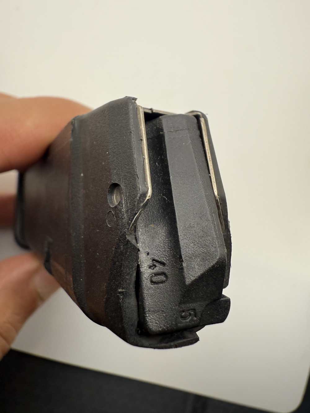 Factory Original Glock .40 cal Magazine for 22,23,27,35 14/15 Round OEM -img-1