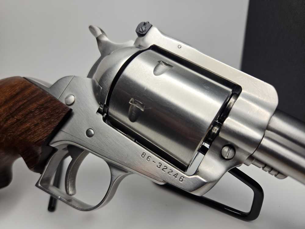 Ruger New Model Super Blackhawk 44 Mag 6 Shot-img-8