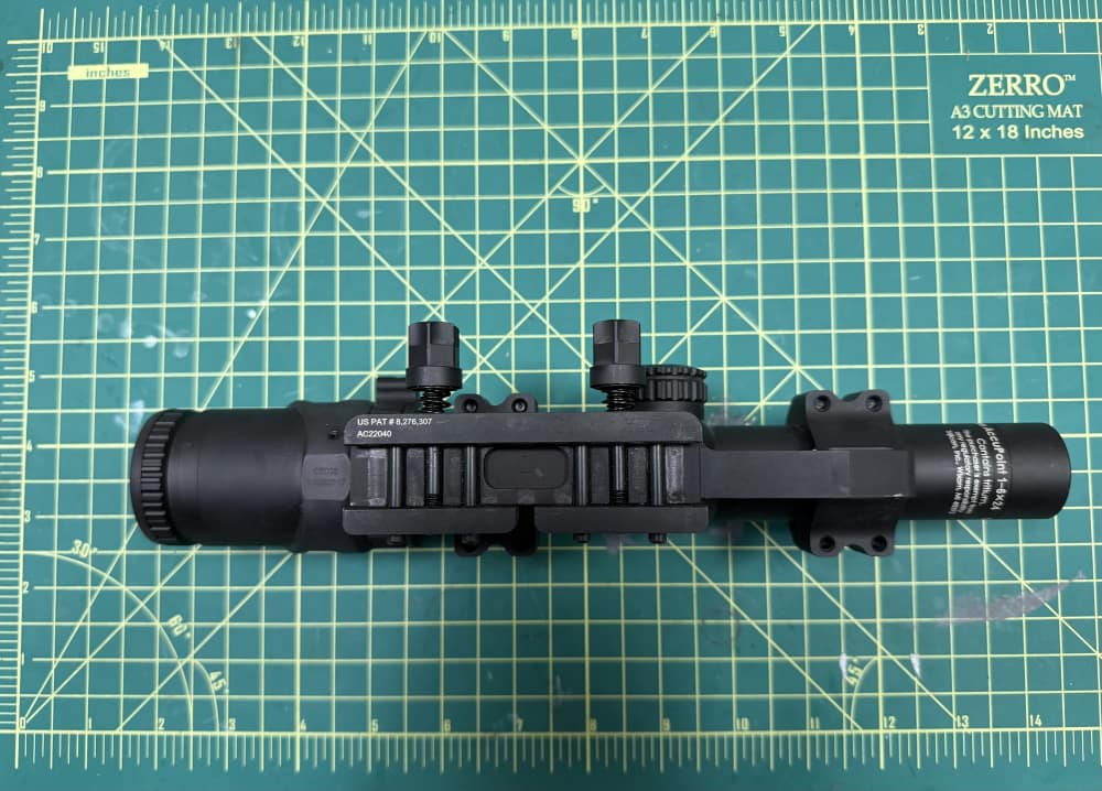 Trijicon Accupoint 1-6 & Mount-img-3