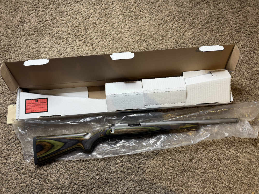 NIB Ruger 77/17 ss laminated 17 hornet w/ threaded barrel NICE! TRADES!-img-1