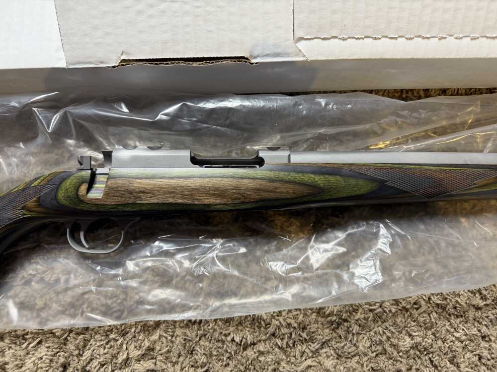 NIB Ruger 77/17 ss laminated 17 hornet w/ threaded barrel NICE! TRADES!-img-3