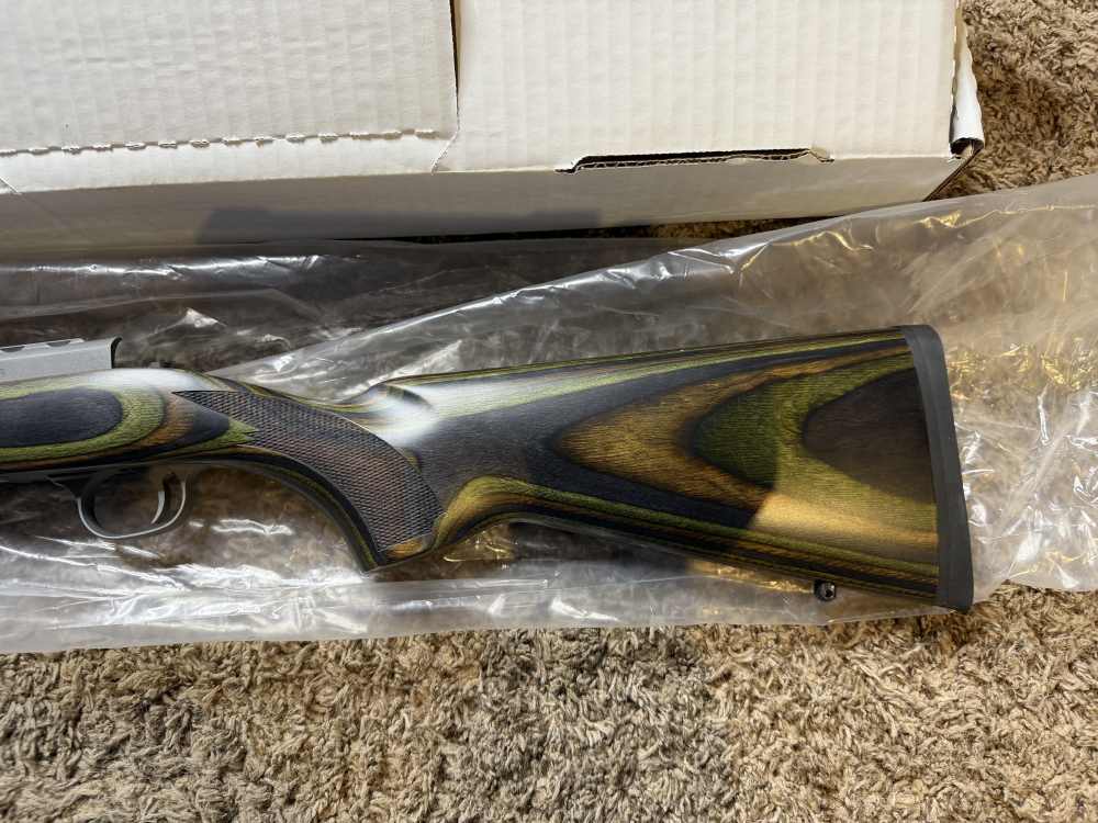 NIB Ruger 77/17 ss laminated 17 hornet w/ threaded barrel NICE! TRADES!-img-5