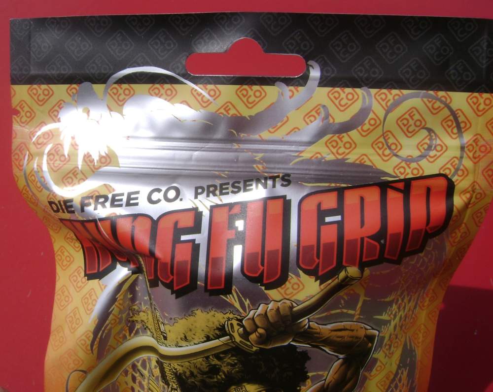 Kung Fu Grip from DFC for a AR15 Black Color-img-3