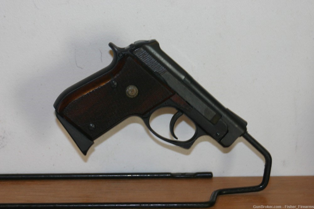 Taurus PT-22 .22 LR  with two magazines and a case  Good Condition-img-3