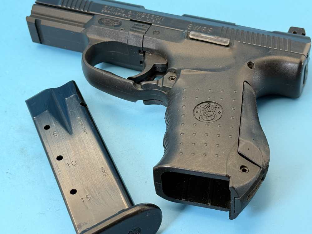 Smith & Wesson SW99 9mm S&W Walther P99-img-6