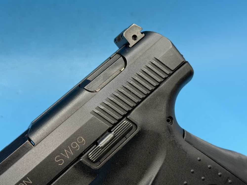 Smith & Wesson SW99 9mm S&W Walther P99-img-2