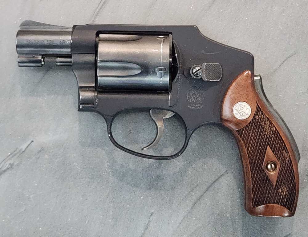 Smith & Wesson 42-2 Airweight 38spl 5rd 2in -img-0