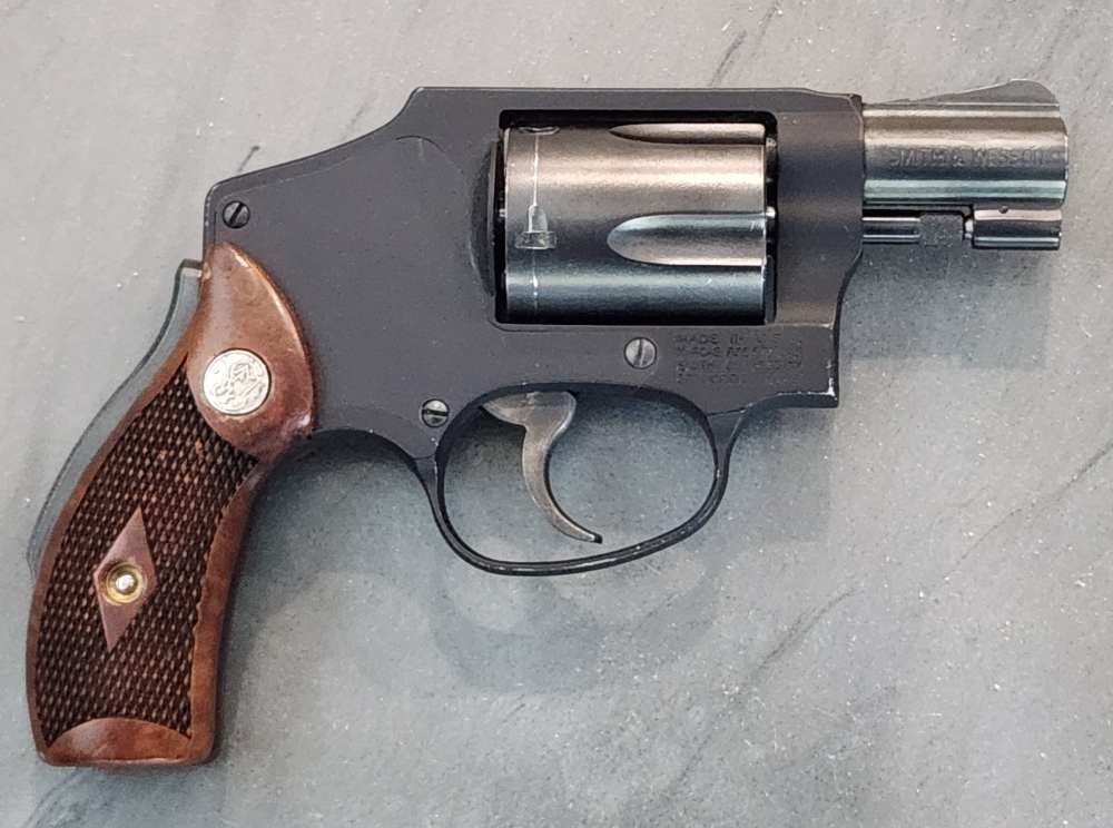 Smith & Wesson 42-2 Airweight 38spl 5rd 2in -img-1