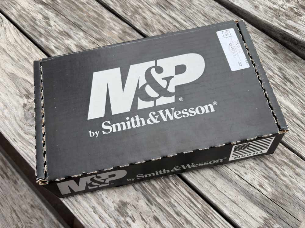 Smith & Wesson M&P 9 Shield 9mm Pistol 3 inch-img-2