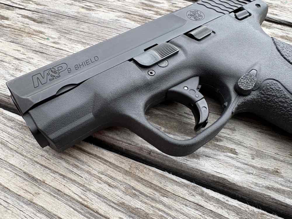 Smith & Wesson M&P 9 Shield 9mm Pistol 3 inch-img-24