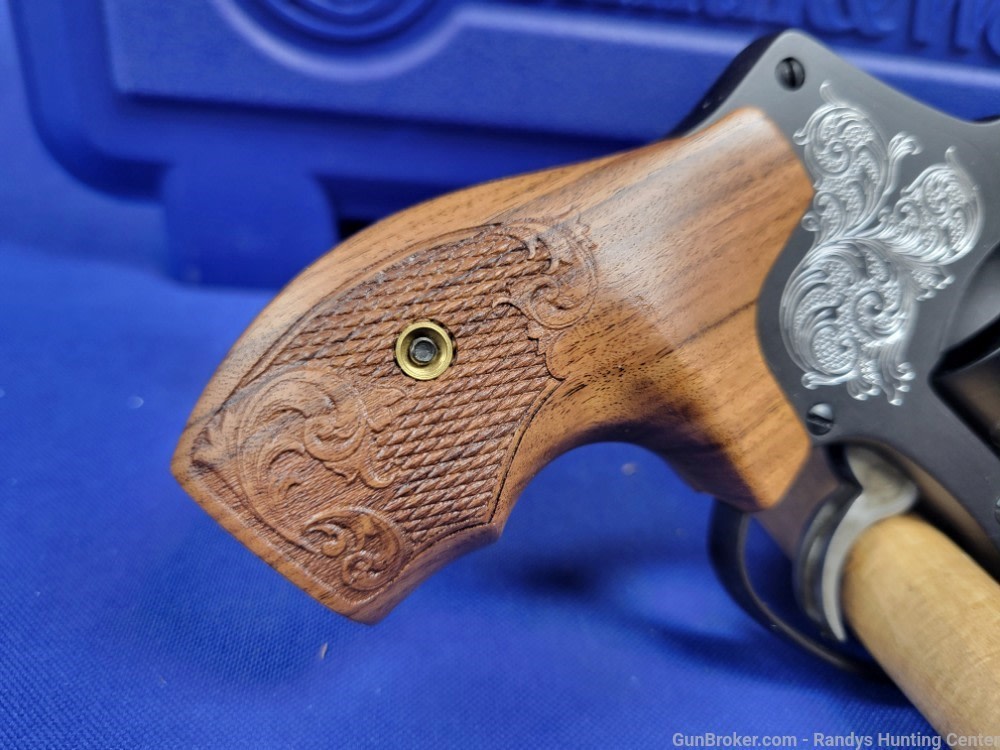 Smith & Wesson Model 442 Engraved .38 Spl Revolver w/ Display Case NEW S&W-img-2