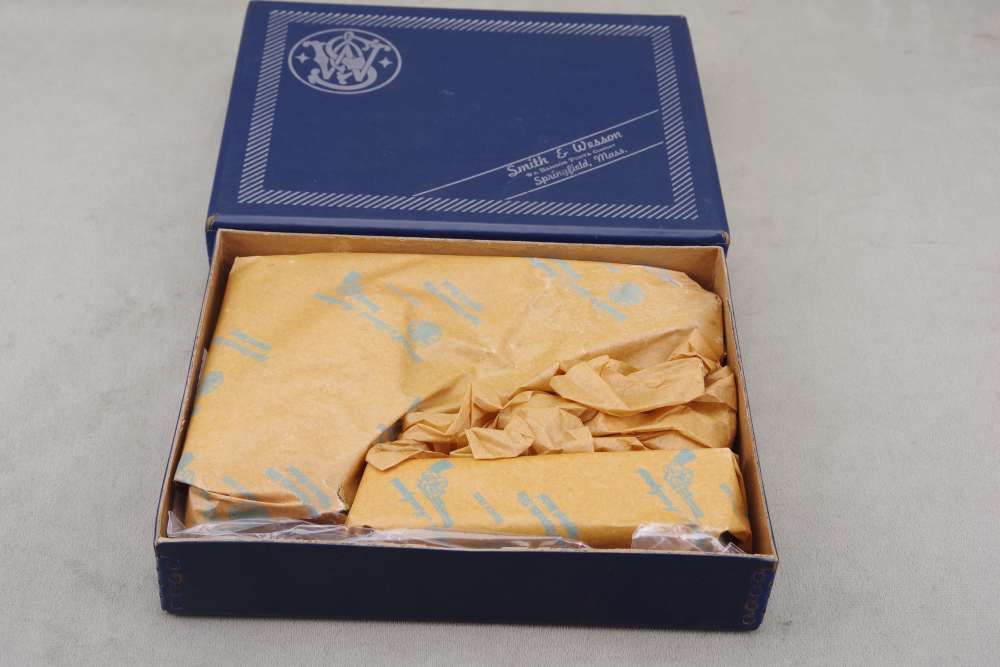 1977 S&W 39-2 9mm 4'' Blue NIB 2 Consecutive #s Available-img-7