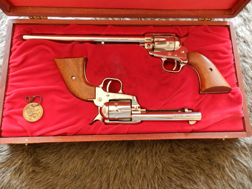 Colt Frontier Scout Set Both 22 Magnum NIB Colt Letter-img-0