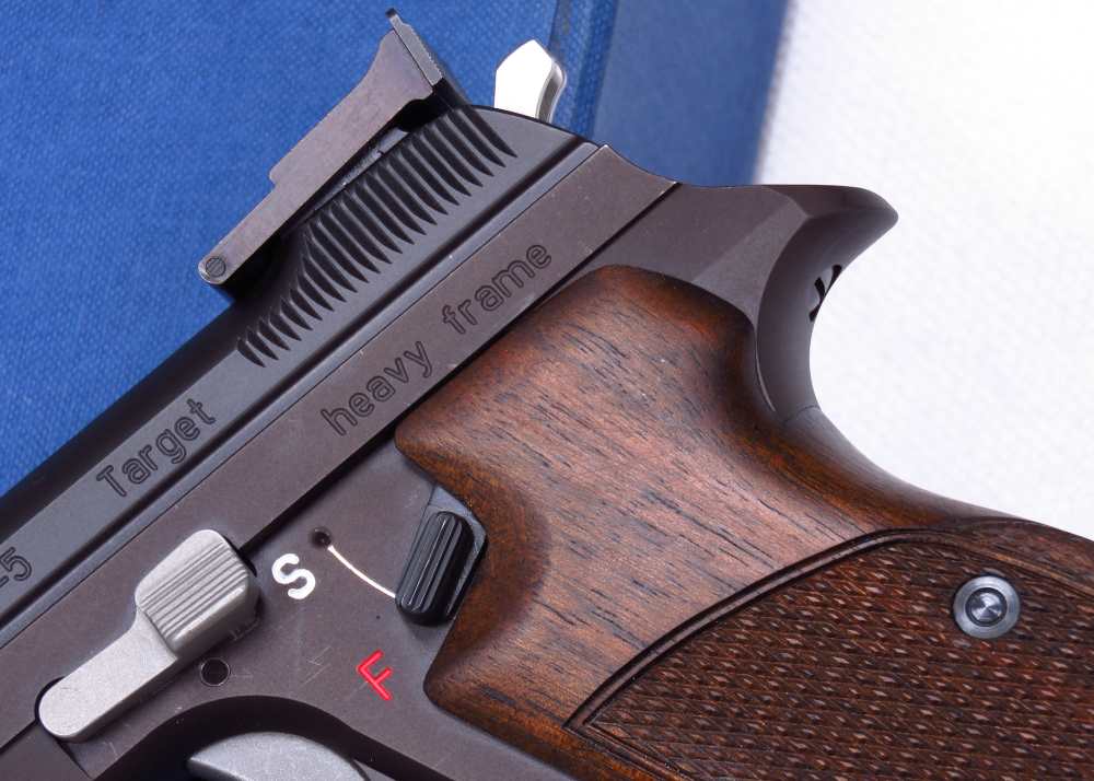 VERY RARE 1978 Swiss Sig P210-5 HEAVY FRAME TARGET New In Box #Match Test T-img-15