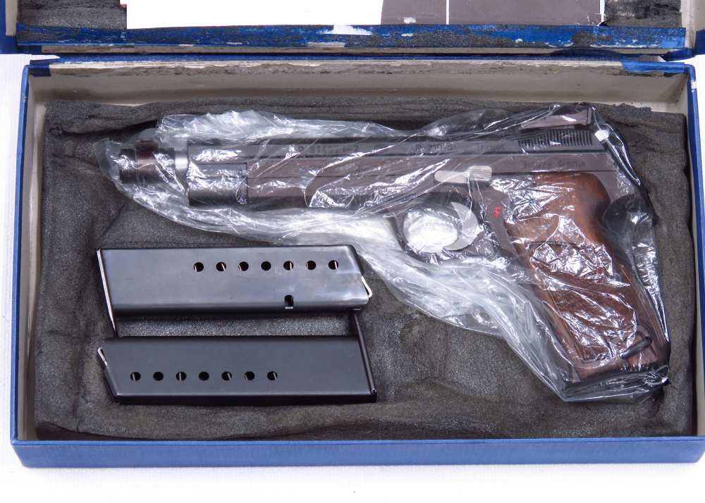 VERY RARE 1978 Swiss Sig P210-5 HEAVY FRAME TARGET New In Box #Match Test T-img-56