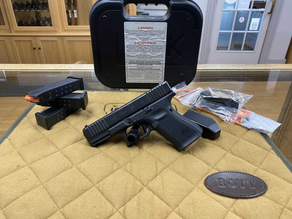 Glock G23 Gen5 40 S&W Unfired In Box-img-0