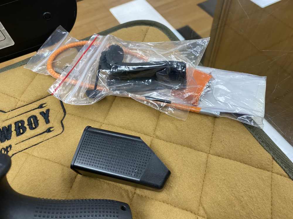 Glock G23 Gen5 40 S&W Unfired In Box-img-10