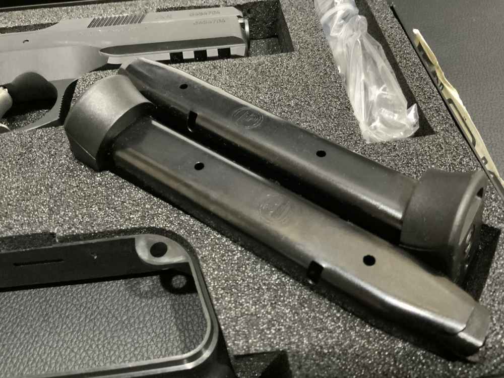 CZ SP01 SHADOW CUSTOM 2023-img-1