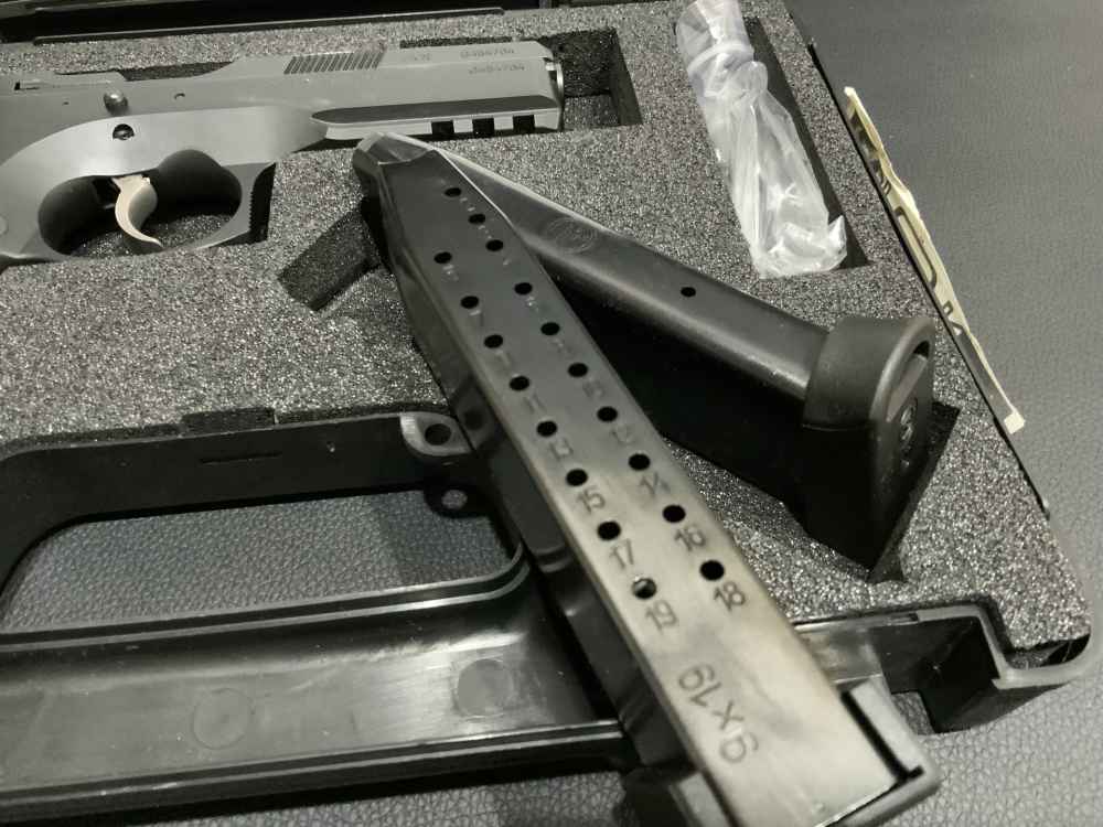 CZ SP01 SHADOW CUSTOM 2023-img-2