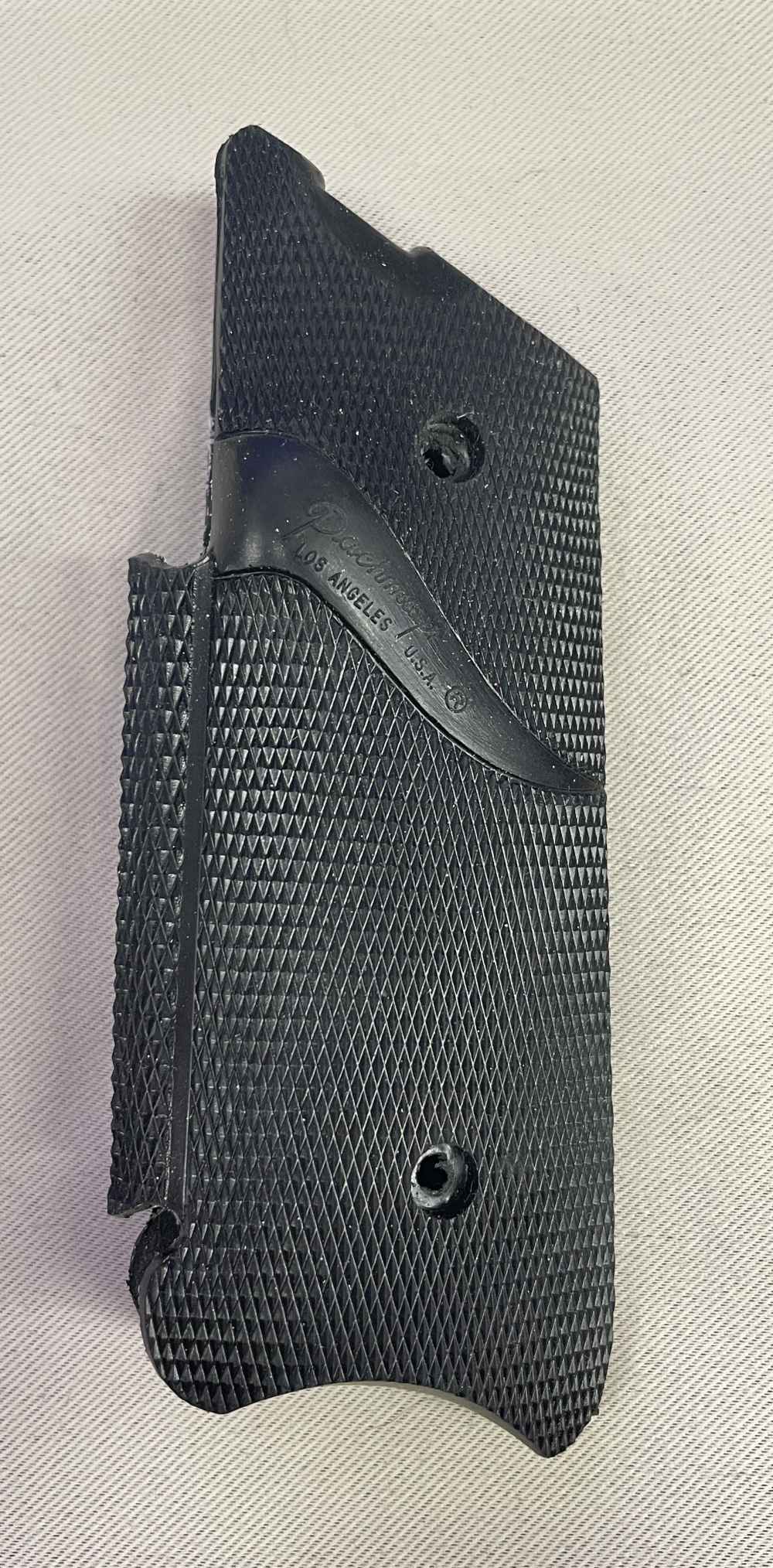Pachmayr Signature Grips for Ruger MK II Pistol -img-3