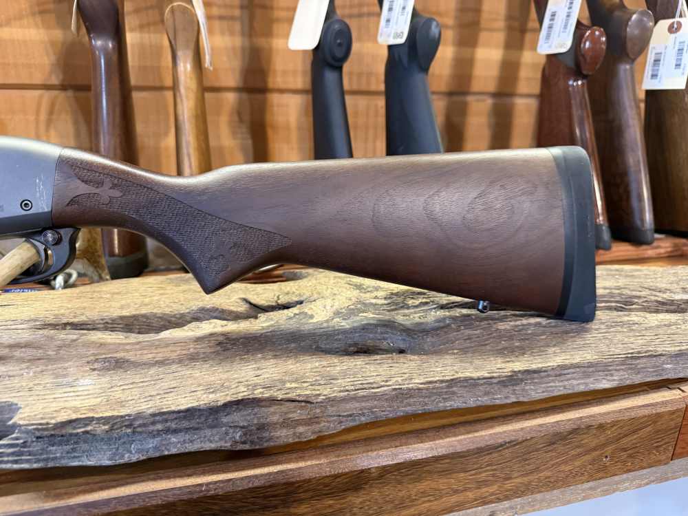 Remington 870 Fieldmaster 12GA 3" Satin Black / Walnut 26"-img-3