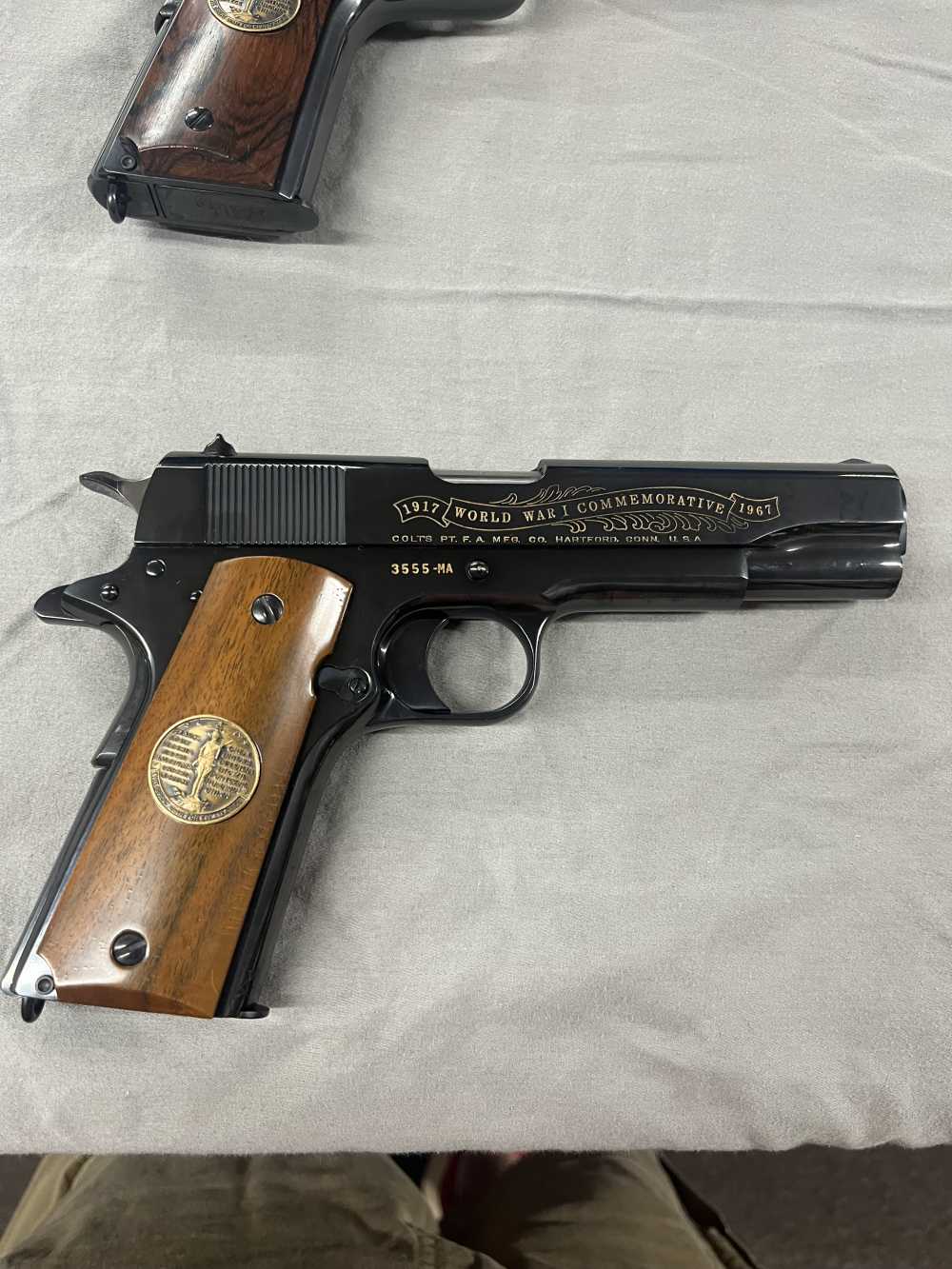 Colt World War Commemorative 1911 6 Gun set-img-9