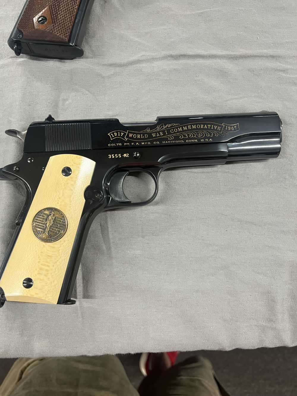 Colt World War Commemorative 1911 6 Gun set-img-11
