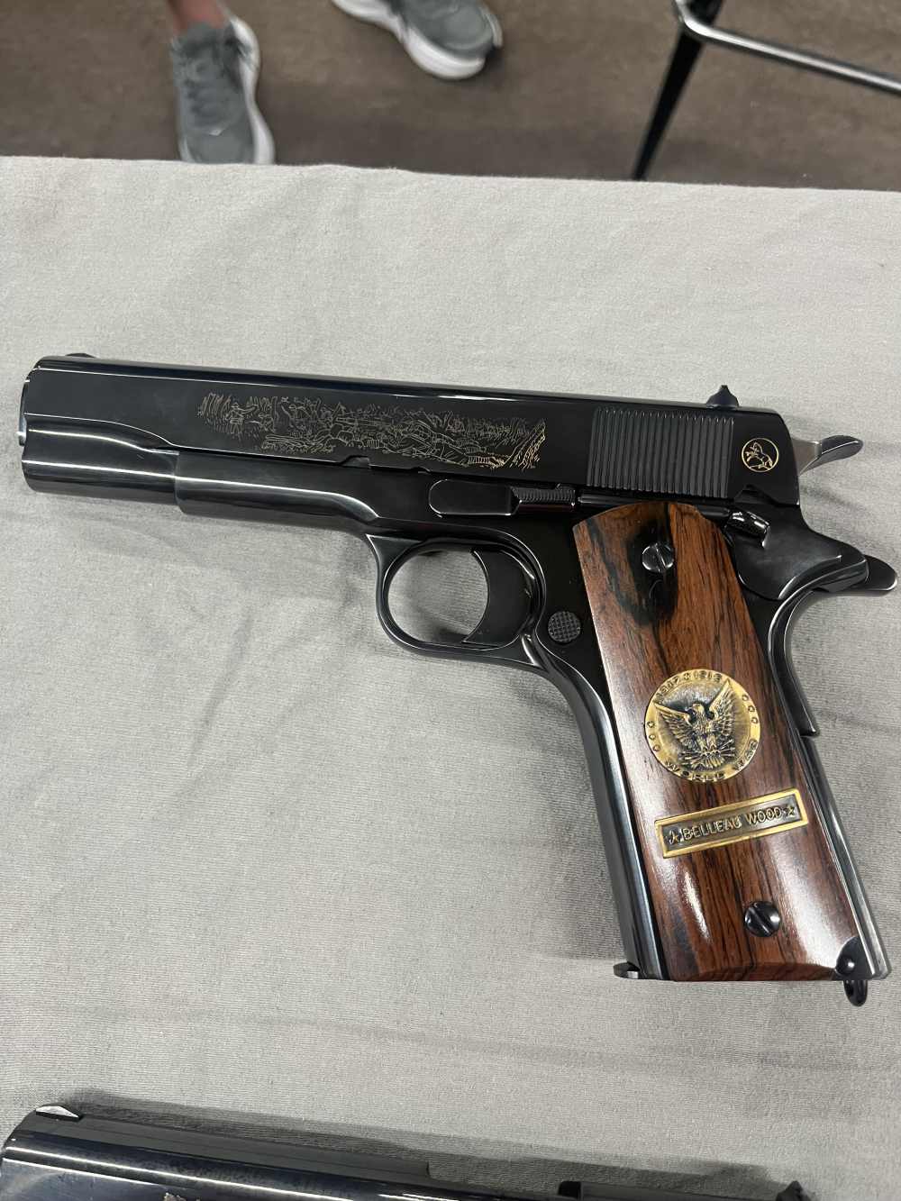 Colt World War Commemorative 1911 6 Gun set-img-7
