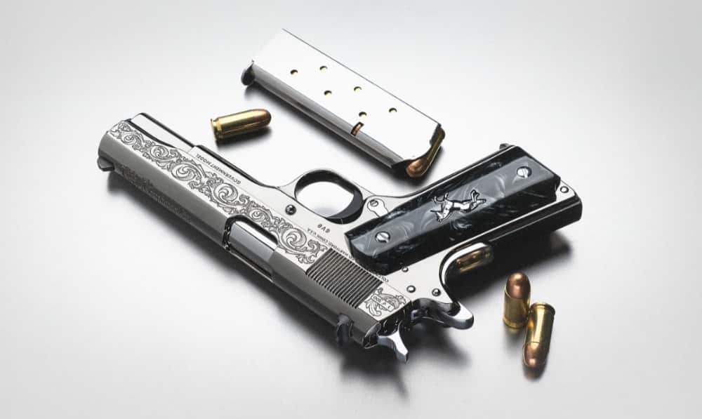 COLT 1911 WARHORSE .45 BY CUSTOM AND COLLECTIBLE FIREARMS (293/300)-img-0