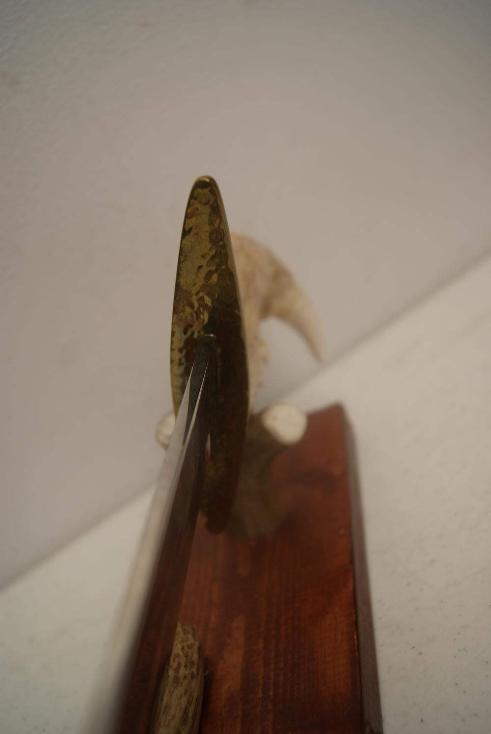 HAND MADE HUNTING KNIVE WITH JAW HANDLE-img-3